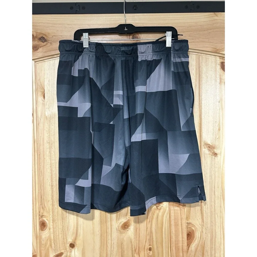 Nike Men’s Dri Fit Shorts Athletic Training Black Grey Geometric Print Size 2XL